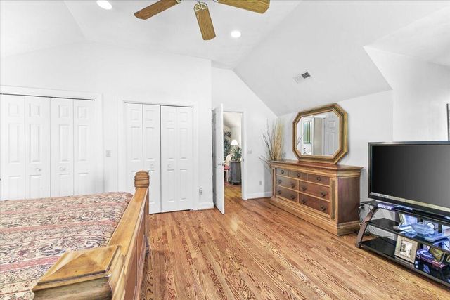 8343 Strathmore LN, Roanoke, VA 24019