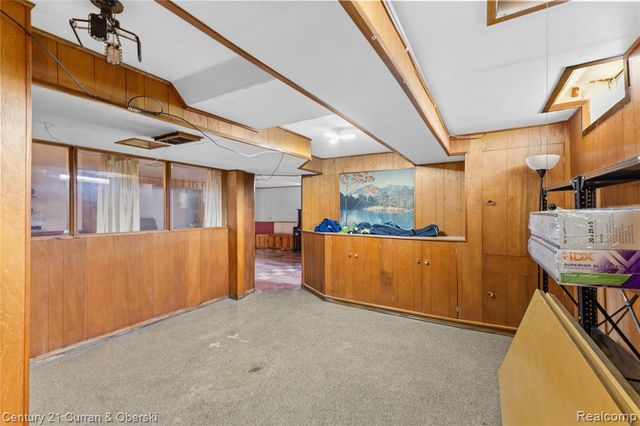 8605 Dixie Lane, Dearborn Heights, MI 48127