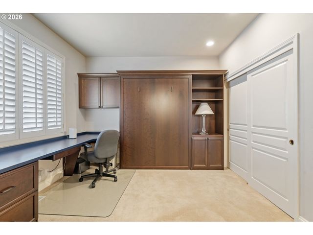 15200 Nw ABERDEEN Dr, Portland, OR 97229