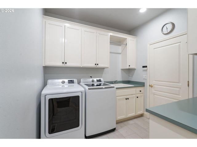 15200 Nw ABERDEEN Dr, Portland, OR 97229