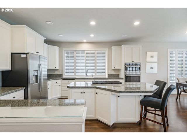 15200 Nw ABERDEEN Dr, Portland, OR 97229