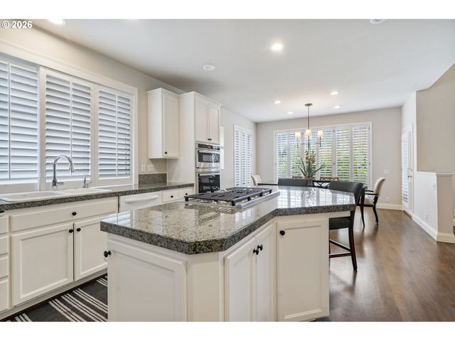15200 Nw ABERDEEN Dr, Portland, OR 97229