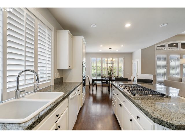 15200 Nw ABERDEEN Dr, Portland, OR 97229