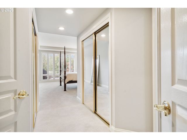 15200 Nw ABERDEEN Dr, Portland, OR 97229