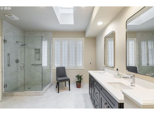 15200 Nw ABERDEEN Dr, Portland, OR 97229