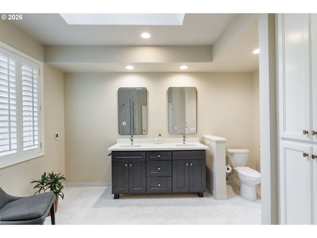 15200 Nw ABERDEEN Dr, Portland, OR 97229