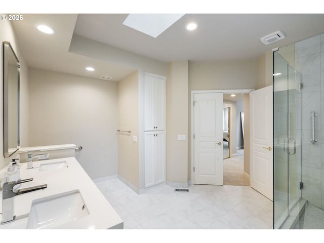 15200 Nw ABERDEEN Dr, Portland, OR 97229