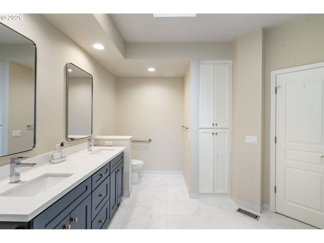 15200 Nw ABERDEEN Dr, Portland, OR 97229