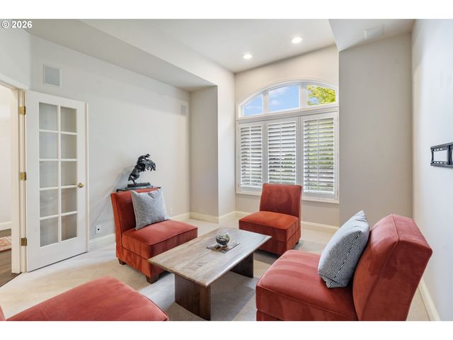 15200 Nw ABERDEEN Dr, Portland, OR 97229