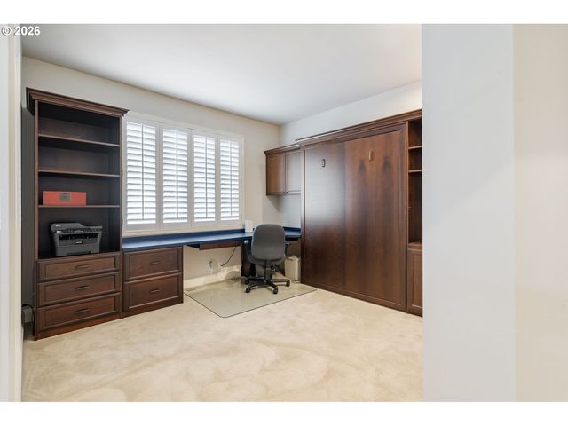 15200 Nw ABERDEEN Dr, Portland, OR 97229