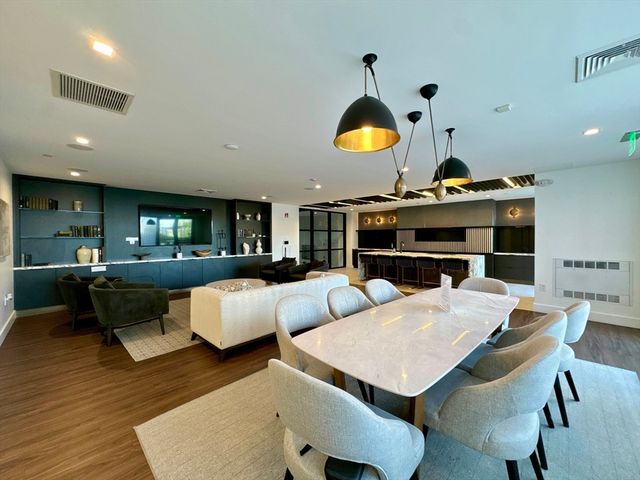 99 Sumner St U305, Boston, MA 02128