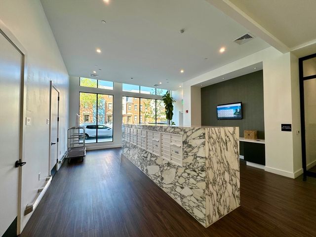 99 Sumner St U305, Boston, MA 02128