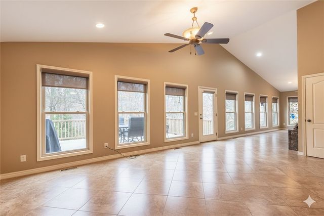 1 Portland Circle, Bella Vista, AR 72714