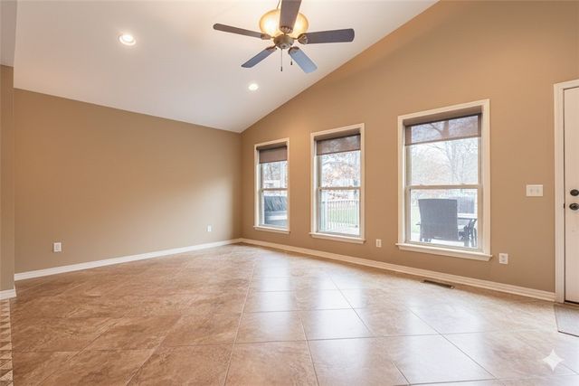 1 Portland Circle, Bella Vista, AR 72714