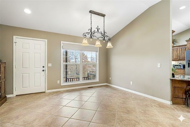 1 Portland Circle, Bella Vista, AR 72714