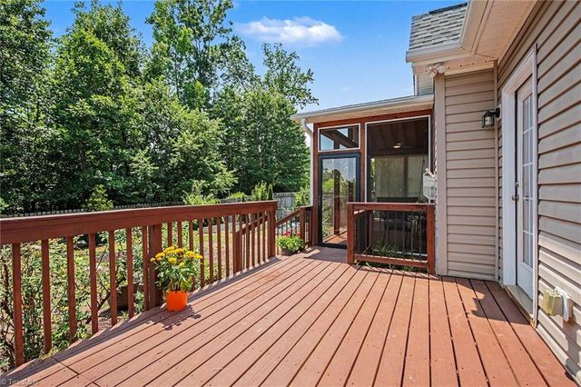 1644 Finwick Drive, Pfafftown, NC 27040