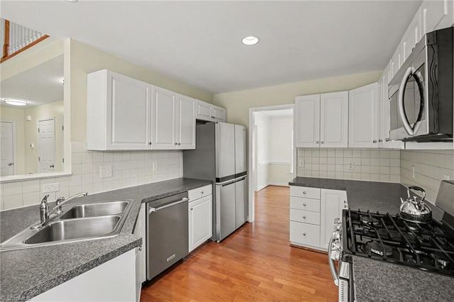 1644 Finwick Drive, Pfafftown, NC 27040