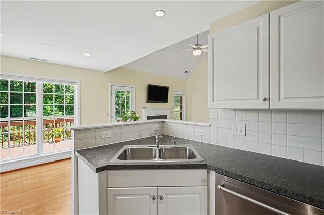 1644 Finwick Drive, Pfafftown, NC 27040