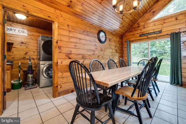 259 LOG HOME PL, Stanley, VA 22851