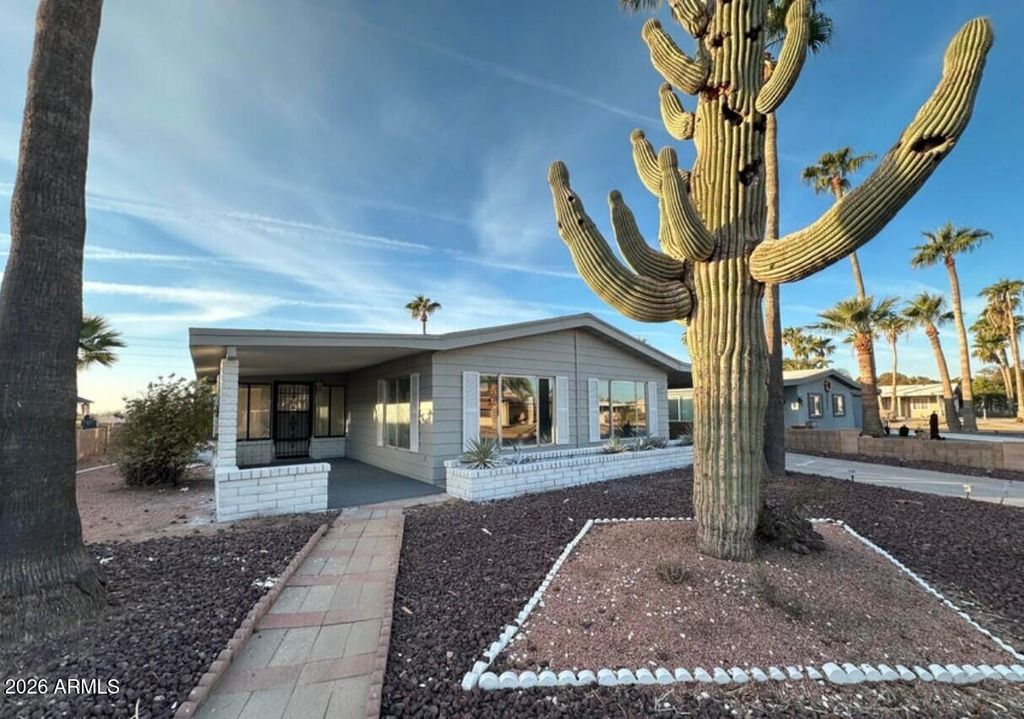 Image 17 of property listing at 9409 E NAVAJO Place, Sun Lakes, AZ 85248