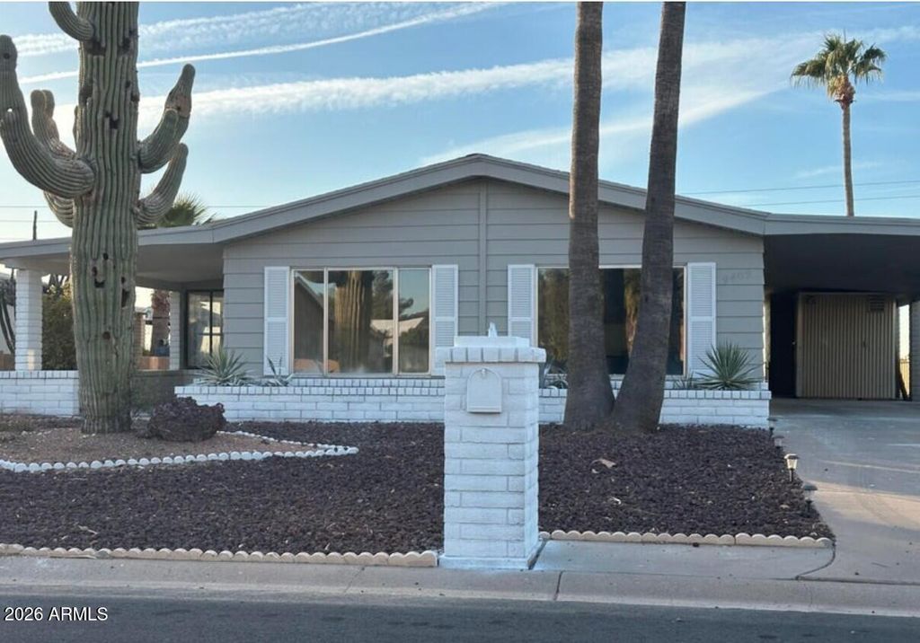 Image 2 of property listing at 9409 E NAVAJO Place, Sun Lakes, AZ 85248