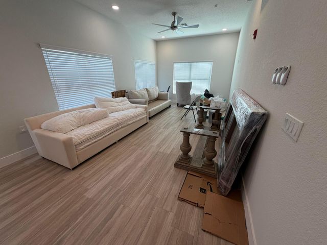 515 S Indian River Drive, Fort Pierce, FL 34950