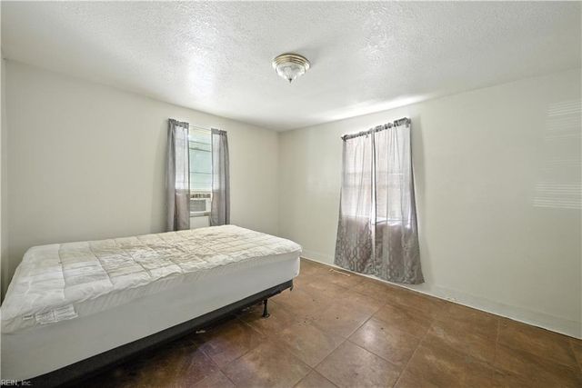 6262 Alexander ST, Norfolk, VA 23513