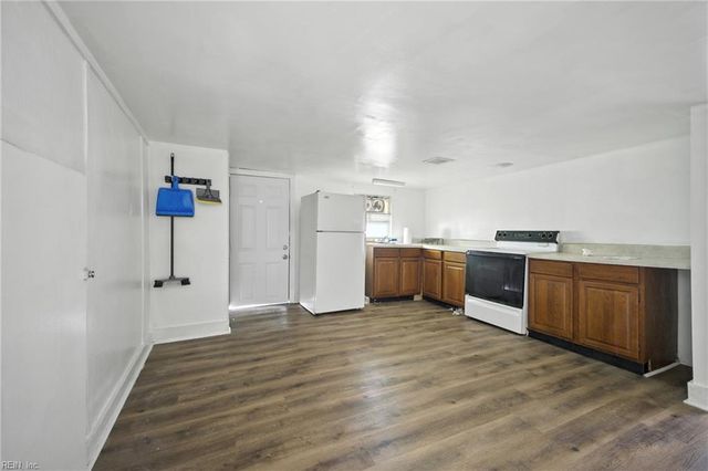 6262 Alexander ST, Norfolk, VA 23513