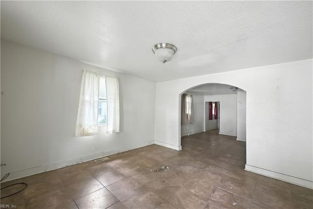 6262 Alexander ST, Norfolk, VA 23513