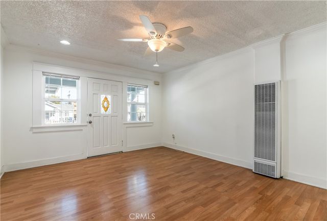 1125 N Heliotrope Drive, Los Angeles, CA 90029