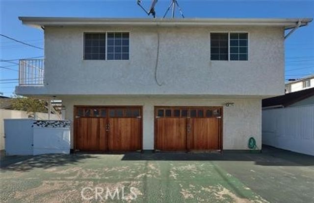 1125 N Heliotrope Drive, Los Angeles, CA 90029