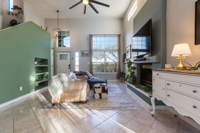 711 Tierra Alegre Court, Tijeras, NM 87059