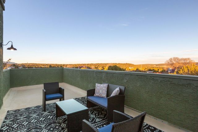 711 Tierra Alegre Court, Tijeras, NM 87059