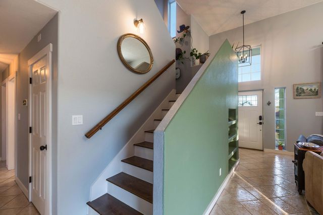 711 Tierra Alegre Court, Tijeras, NM 87059