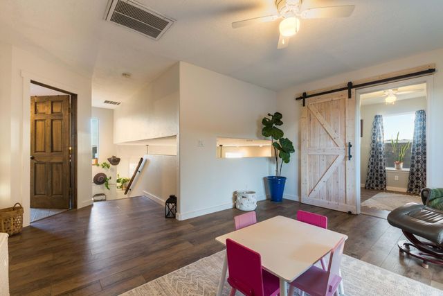 711 Tierra Alegre Court, Tijeras, NM 87059