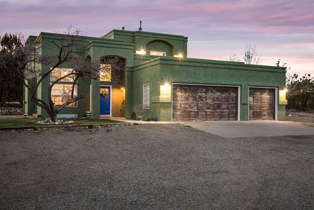 711 Tierra Alegre Court, Tijeras, NM 87059