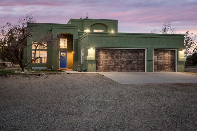 711 Tierra Alegre Court, Tijeras, NM 87059