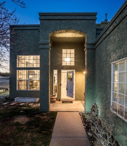 711 Tierra Alegre Court, Tijeras, NM 87059