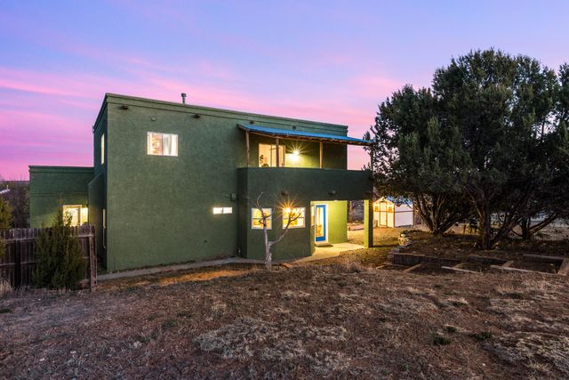 711 Tierra Alegre Court, Tijeras, NM 87059