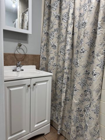 468 Colorado Avenue, Bridgeport, CT 06605