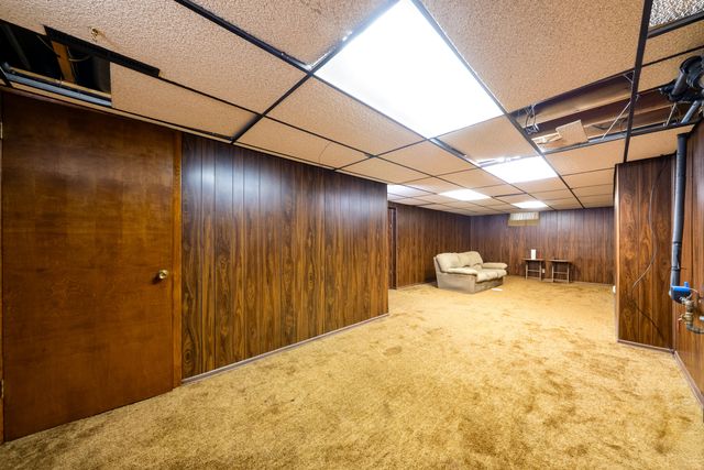 1450 Wesley Avenue, Muskegon, MI 49442
