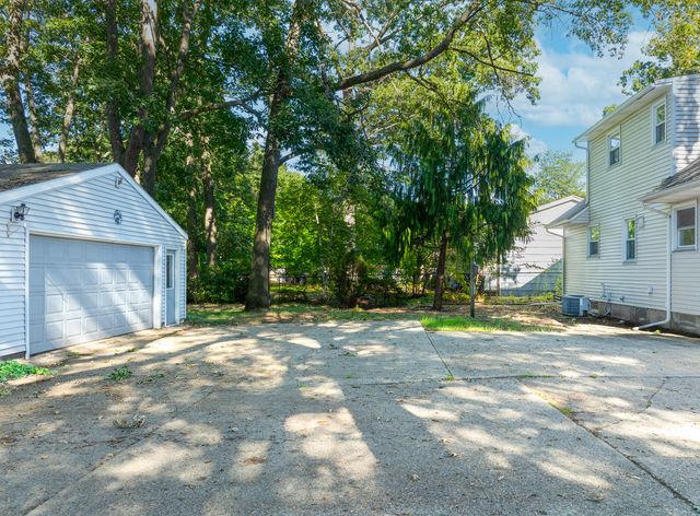 1450 Wesley Avenue, Muskegon, MI 49442