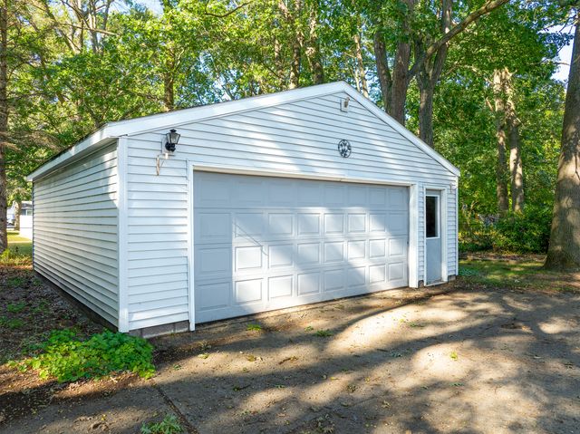 1450 Wesley Avenue, Muskegon, MI 49442