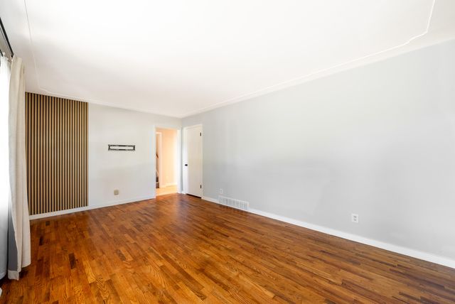 1450 Wesley Avenue, Muskegon, MI 49442