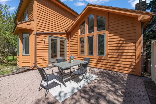 381 Hartsville Lane, Webster, NY 14580