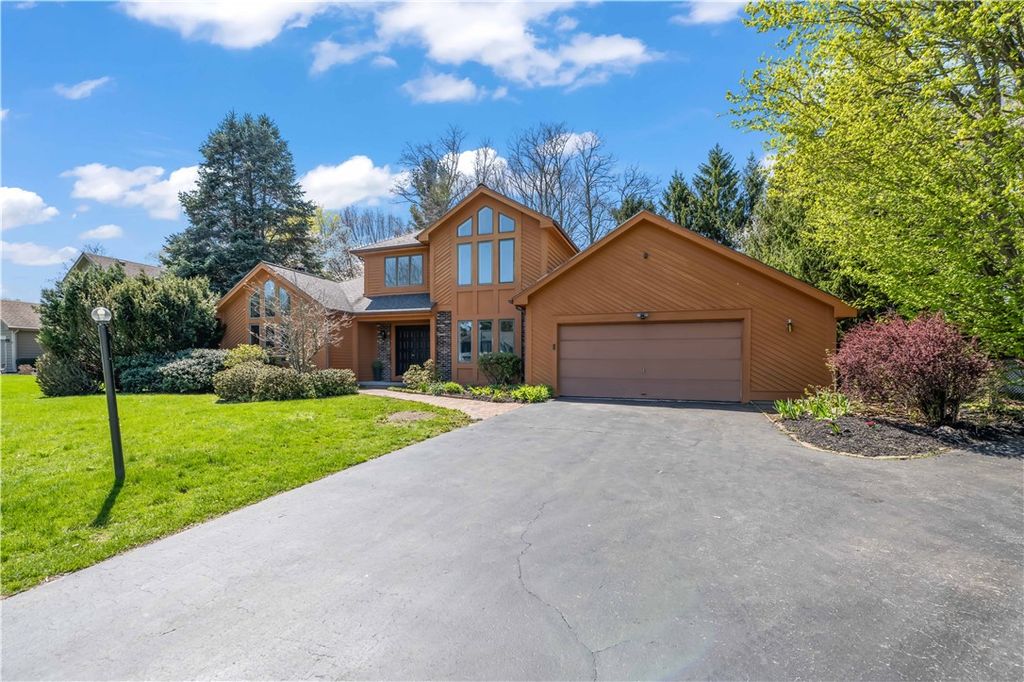 381 Hartsville Lane, Webster, NY 14580