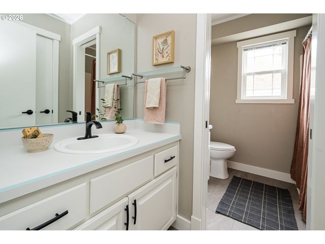 2417 Ne 148TH St, Vancouver, WA 98686