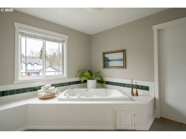 2417 Ne 148TH St, Vancouver, WA 98686