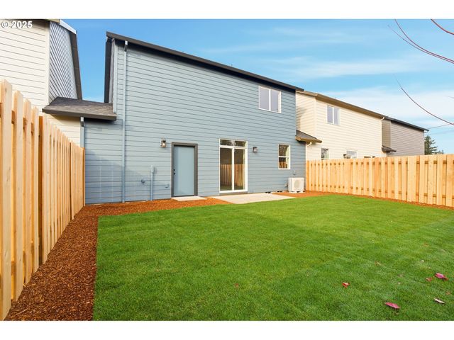 14718 Se POWELL Blvd, Portland, OR 97236