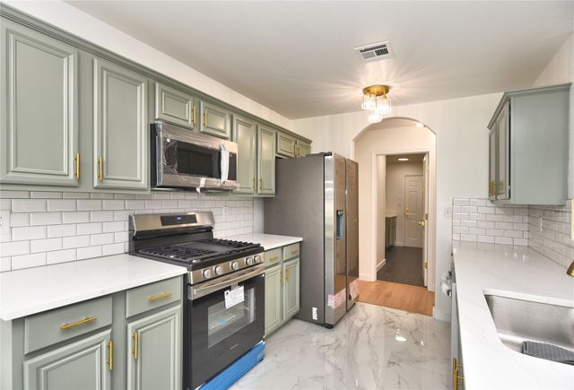 225 E Seminole Place, Tulsa, OK 74110